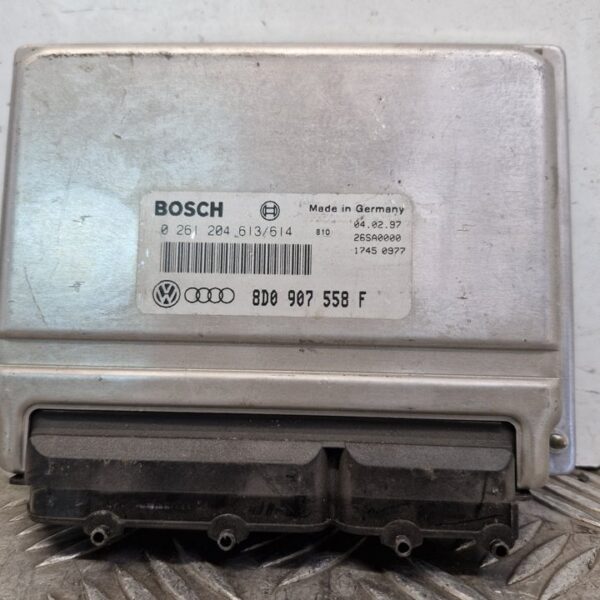 CENTRALITA MOTOR UCE VOLKSWAGEN PASSAT BERLINA (3B2) [8D0907558F]