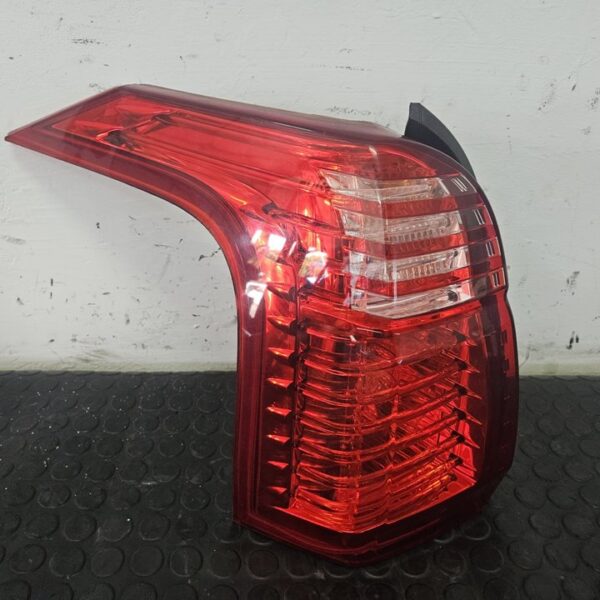 PILOTO TRASERO IZQUIERDO PEUGEOT 5008 [9672666580]