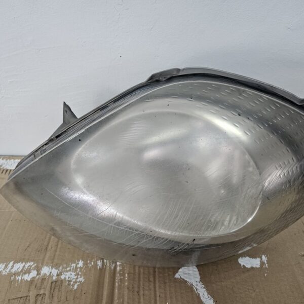 FARO IZQUIERDO RENAULT TRAFIC II FURGÓN [7700311371]