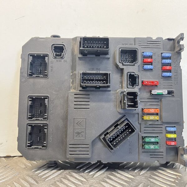 CAJA RELES / FUSIBLES PEUGEOT 206 [9652474780]