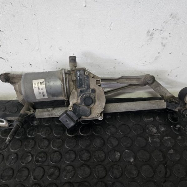 MOTOR LIMPIA DELANTERO OPEL CORSA D [13182340]