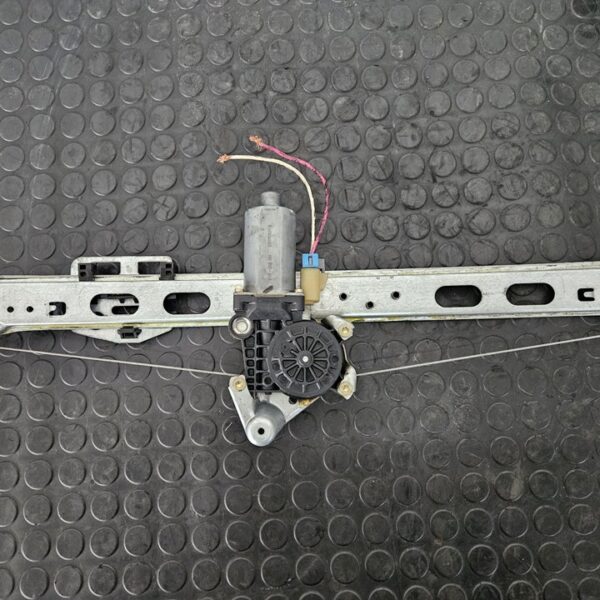 ELEVALUNAS TRASERO DERECHO MERCEDES-BENZ CLASE ML (BM 163) [9137041093]