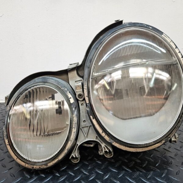 FARO IZQUIERDO MERCEDES-BENZ CLASE E (BM 210) BERLINA [15060700]