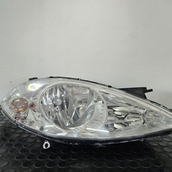 FARO DERECHO MERCEDES-BENZ CLASE A (BM 169) [0301197202]