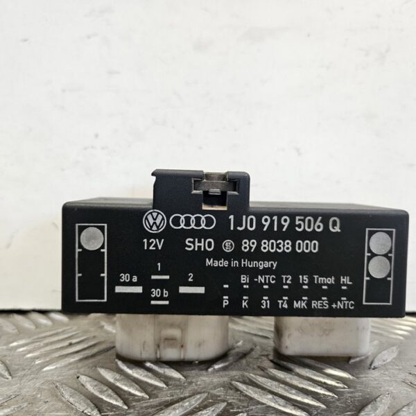 CAJA PRECALENTAMIENTO VOLKSWAGEN GOLF IV BERLINA (1J1)(10.1997) [1J0919506Q]