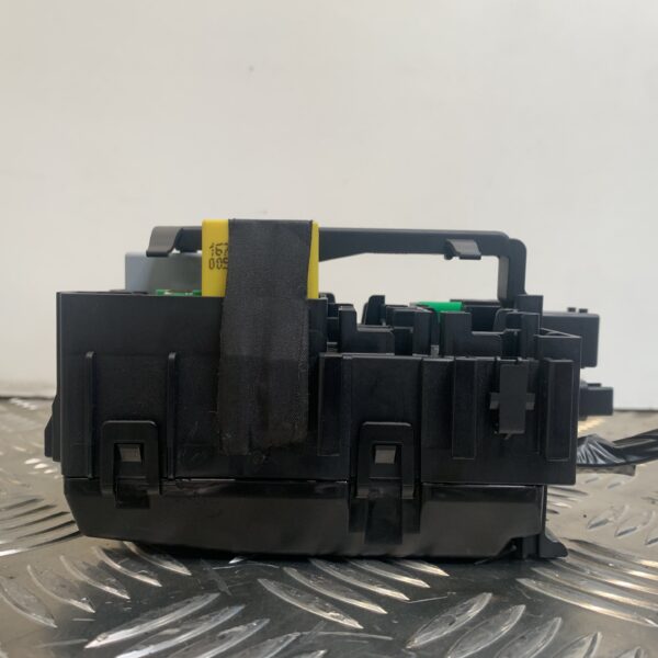 CAJA RELES / FUSIBLES PEUGEOT 208 [9812661980]