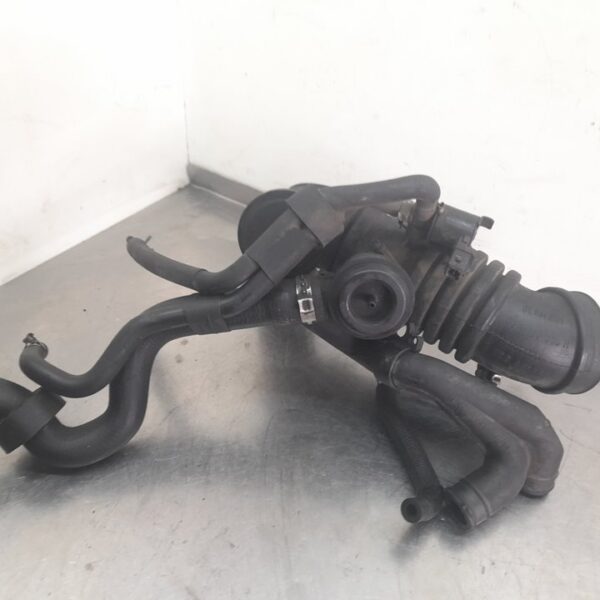 TUBO VOLKSWAGEN PASSAT BERLINA (3B3) [06A133356H]