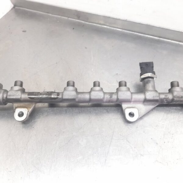 RAMPA INYECTORA RENAULT MEGANE III BERLINA 5P [8200750048]