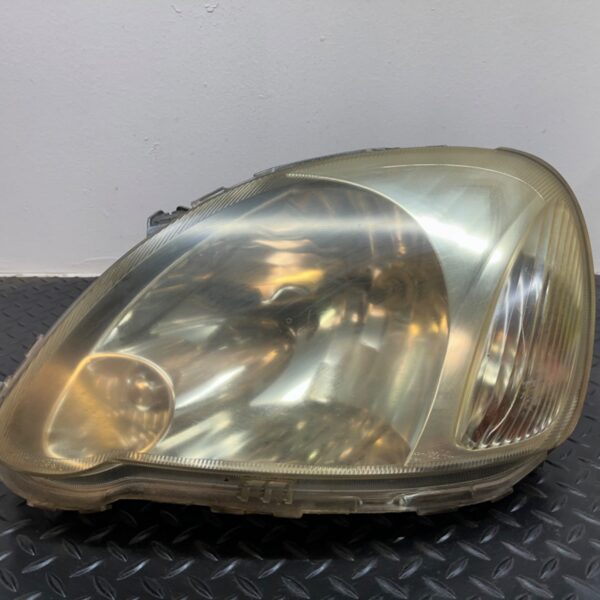 FARO IZQUIERDO TOYOTA YARIS (NCP1/NLP1/SCP1) [89008658]