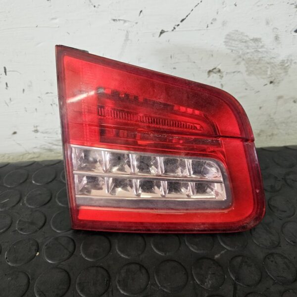 PILOTO TRASERO IZQUIERDO INTERIOR CITROEN C5 BERLINA [9685258980]