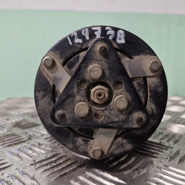 COMPRESOR AIRE ACONDICIONADO VOLKSWAGEN POLO III BERLINA (6N2) [6N0820803C]