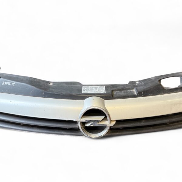 REJILLA DELANTERA OPEL ASTRA H BERLINA [13108463]