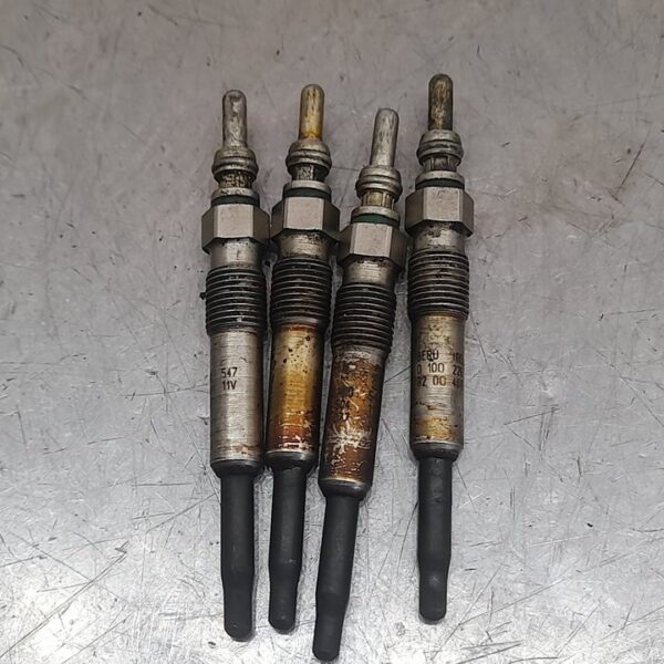 CALENTADORES RENAULT MEGANE II BERLINA 3P [8200464077]