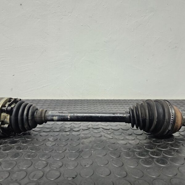 TRANSMISION DELANTERA IZQUIERDA   [SIN REF]