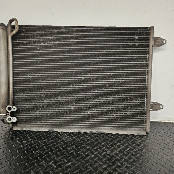 CONDENSADOR / RADIADOR AIRE ACONDICIONADO VOLKSWAGEN PASSAT BERLINA (3C2) [3C0820411C]