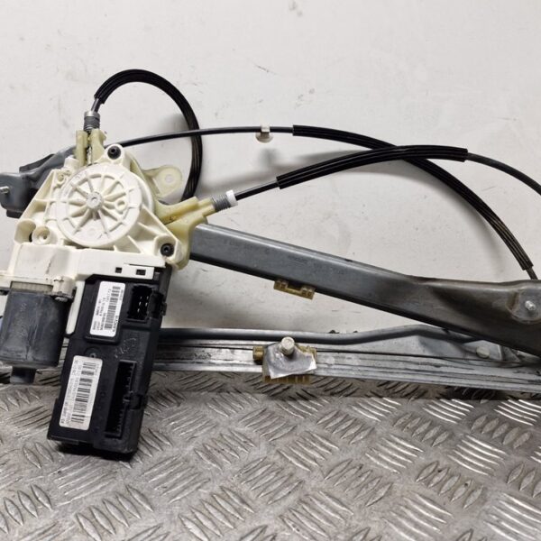 ELEVALUNAS DELANTERO DERECHO RENAULT LAGUNA III BERLINA [807300001R]