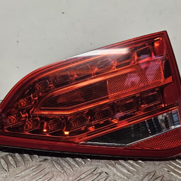 PILOTO TRASERO DERECHO INTERIOR AUDI A4 AVANT (8K5) [8K5945094B]