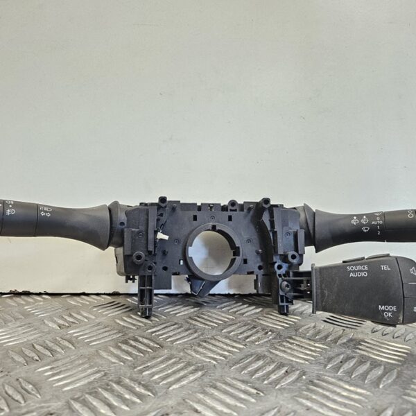 MANDO MULTIFUNCION RENAULT MEGANE III SPORT TOURER [255678341R]