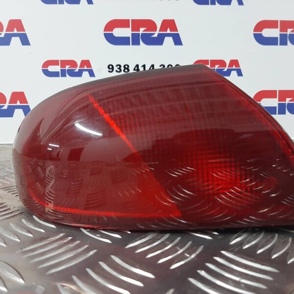 PILOTO TRASERO IZQUIERDO ALFA ROMEO 166 [38170748S]