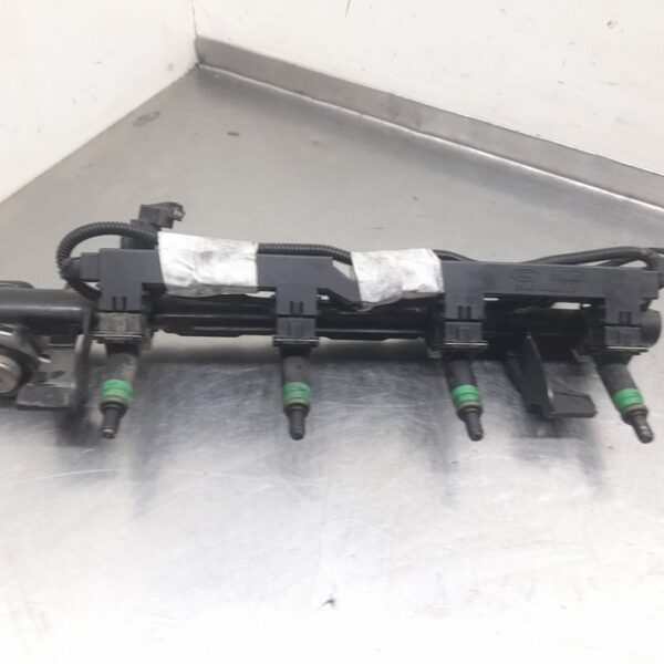 RAMPA INYECTORA FORD FOCUS C-MAX (CAP)(2003) [98AG14A390LB]