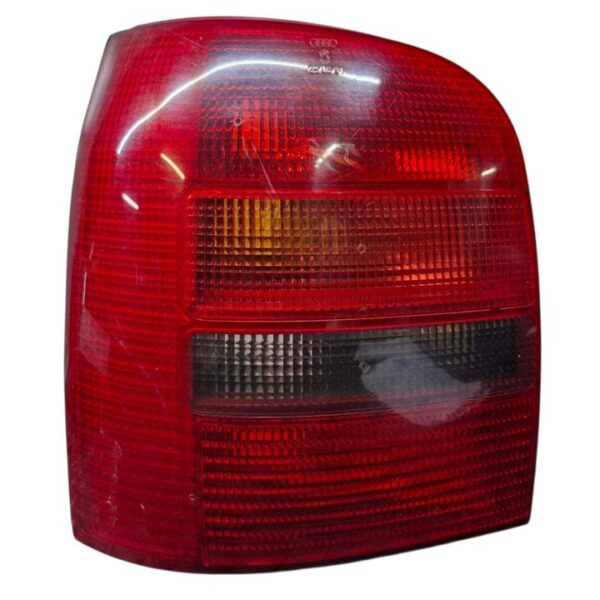 PILOTO TRASERO IZQUIERDO AUDI A4 AVANT (B5) [8D9945095A]