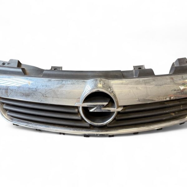 REJILLA DELANTERA OPEL ZAFIRA B [13136136]
