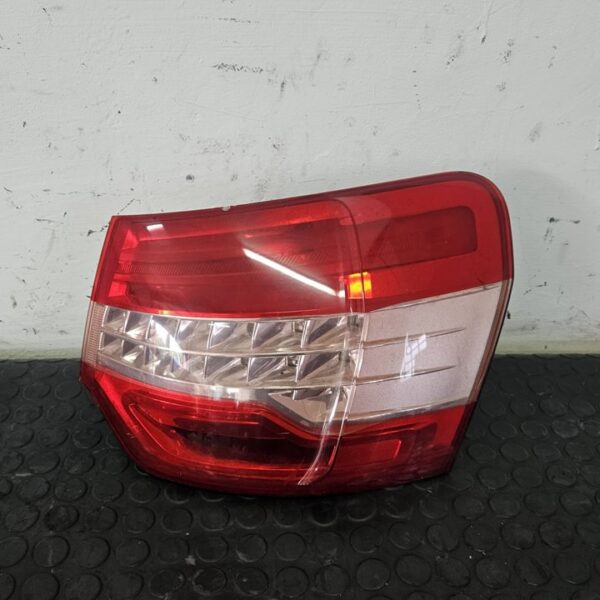 PILOTO TRASERO DERECHO CITROEN C5 BERLINA [9681063680]