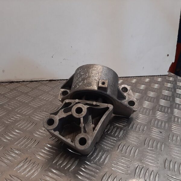 SOPORTE MOTOR FIAT III FIORINO (225) [071A236]