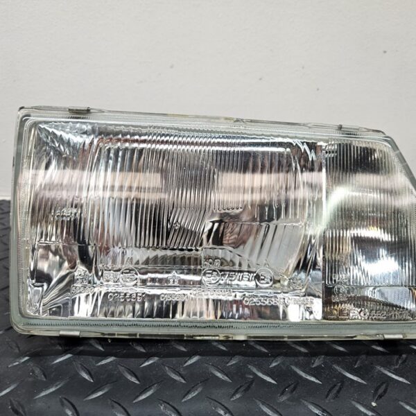 FARO DERECHO CITROEN C 15 [0255682]