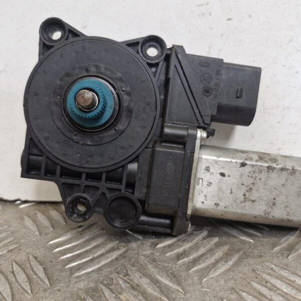 MOTOR ELEVALUNAS TRASERO DERECHO BMW SERIE 3 BERLINA (E90) [1060079]