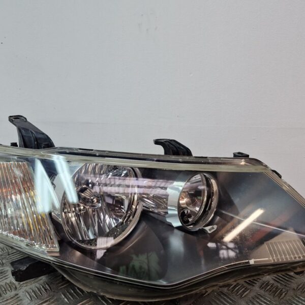 FARO DERECHO MITSUBISHI OUTLANDER (CW0) [8301B480]