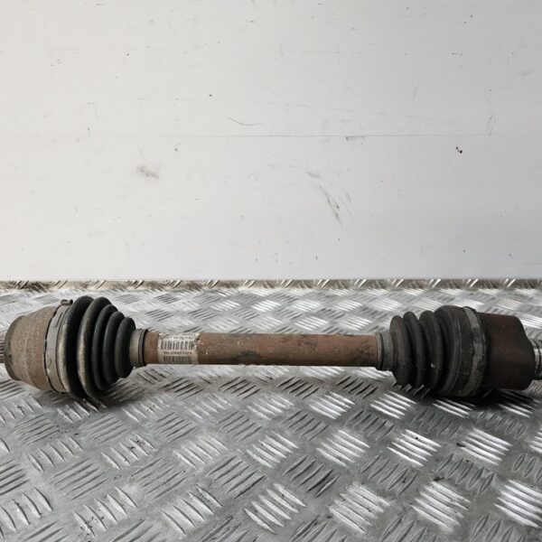 TRANSMISION DELANTERA IZQUIERDA FORD FOCUS BERLINA (CB8) [AV613B437HA]