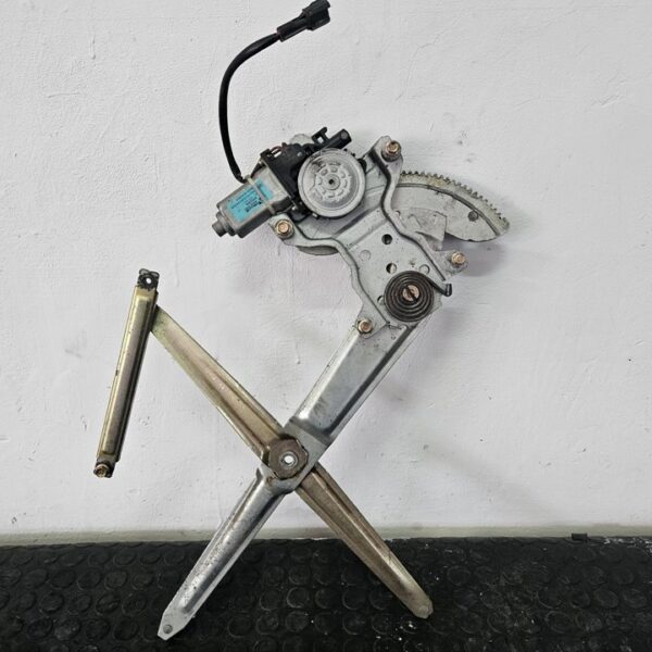 ELEVALUNAS DELANTERO IZQUIERDO KIA CARNIVAL II (FL) [XH523PA]