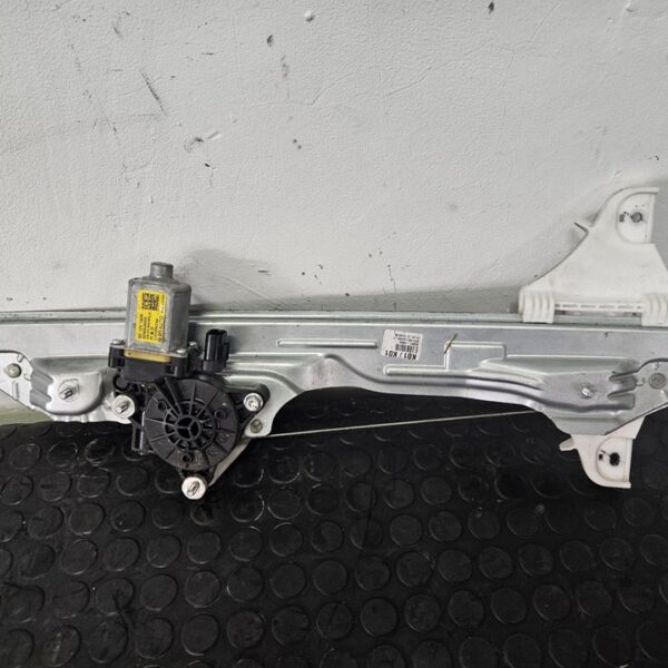 ELEVALUNAS TRASERO IZQUIERDO HYUNDAI KONA (OS) [83401J9000]