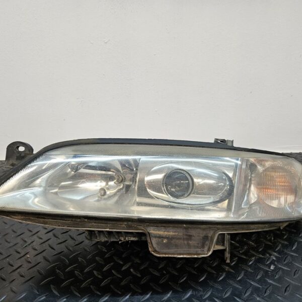 FARO IZQUIERDO OPEL VECTRA B BERLINA [09193243]