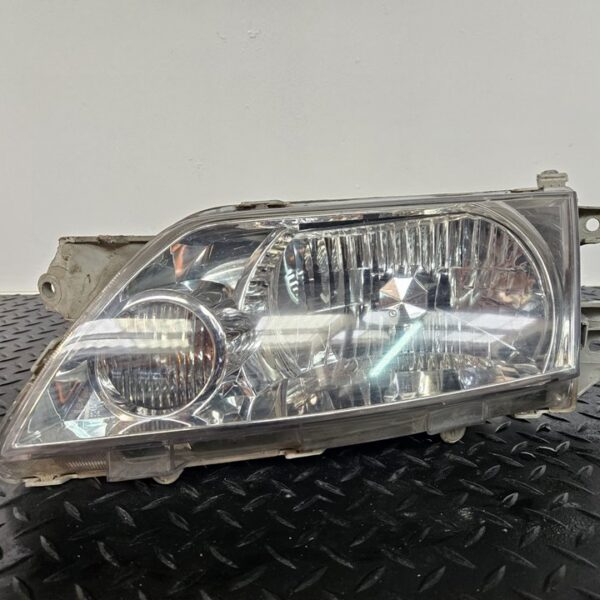 FARO IZQUIERDO MAZDA PREMACY (CP) [CB81510L0A]