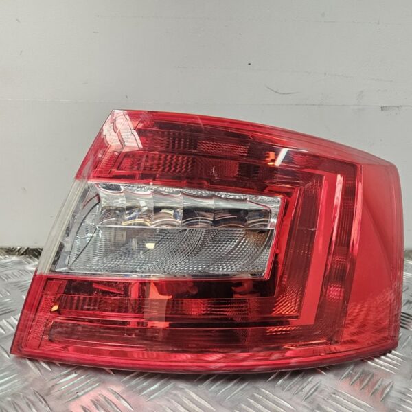 PILOTO TRASERO DERECHO SKODA OCTAVIA COMBI (5E5) [18414002]