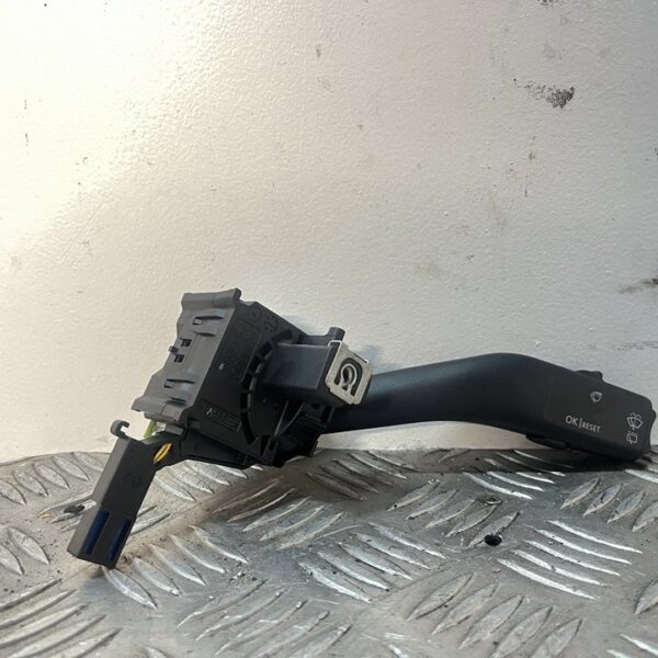 MANDO LIMPIA VOLKSWAGEN GOLF V (1K1)(10.2003) [1K0953519A]