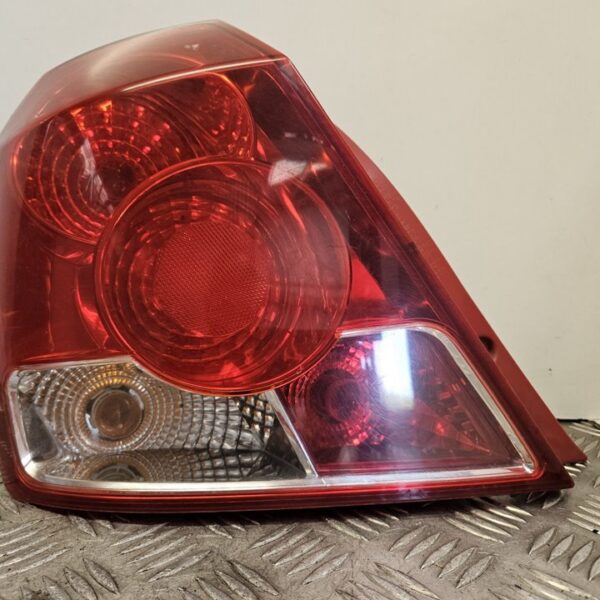 PILOTO TRASERO IZQUIERDO CHEVROLET KALOS [300266L]