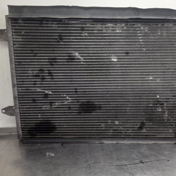 CONDENSADOR / RADIADOR AIRE ACONDICIONADO VOLKSWAGEN PASSAT BERLINA (3C2) [3C0820411C]