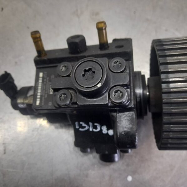 BOMBA INYECCION OPEL ASTRA H BERLINA [0445010097]