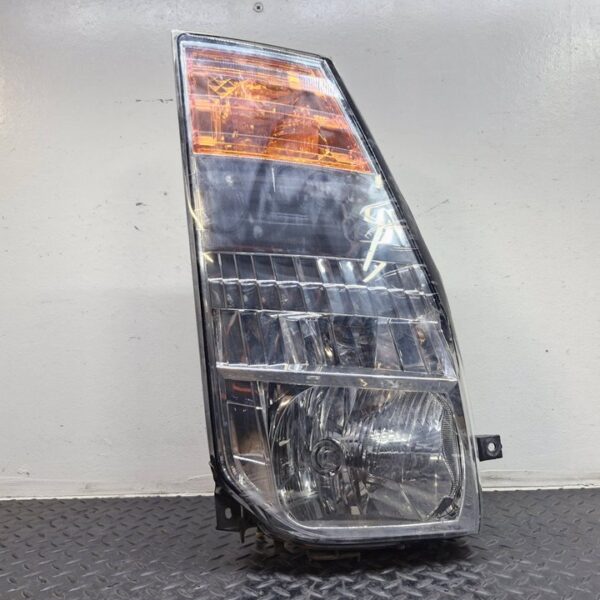 FARO DERECHO NISSAN CABSTAR [5511166R]