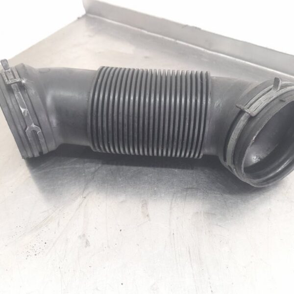 TUBO VOLKSWAGEN GOLF V (1K1)(10.2003) [1K0129684L]