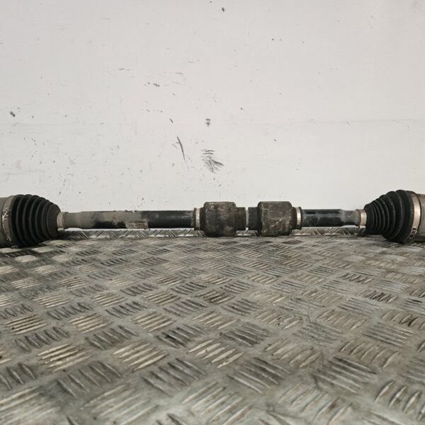 TRANSMISION DELANTERA DERECHA KIA SPORTAGE (SL) [Y930R]