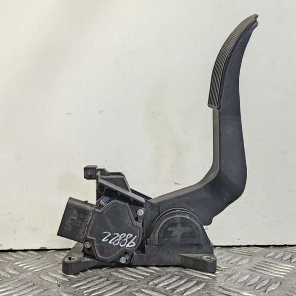 PEDAL ACELERADOR MERCEDES-BENZ VITO FURGÓN (638) [A9013000404]