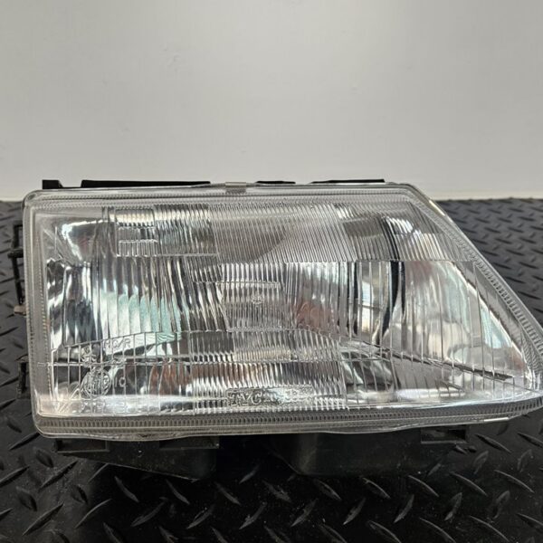 FARO DERECHO CITROEN SAXO [203687B]