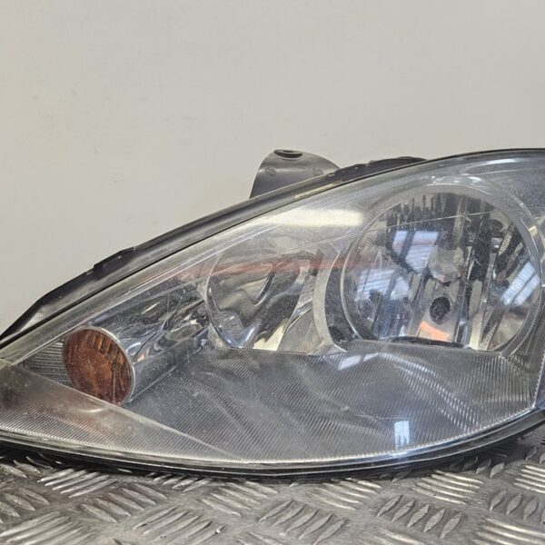 FARO IZQUIERDO FORD FOCUS BERLINA (CAK) [2M5113W030BF]