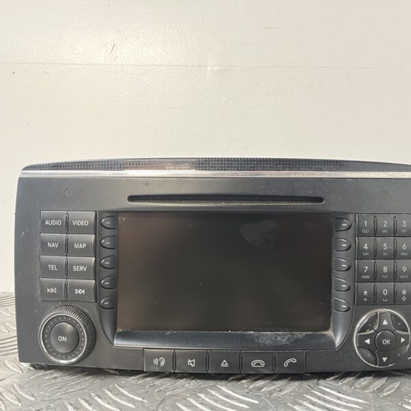 SISTEMA AUDIO / RADIO CD MERCEDES-BENZ CLASE R (BM 251) [A2518702790]