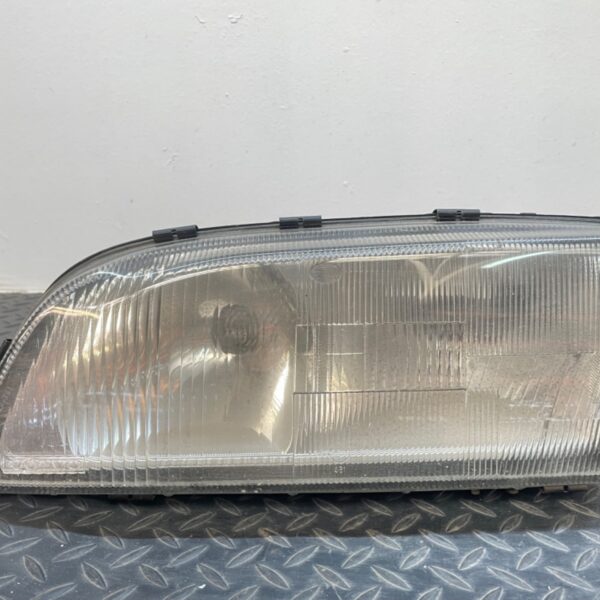 FARO IZQUIERDO VOLVO V70 FAMILIAR [14734300]