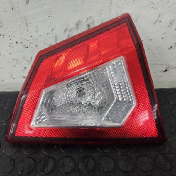 PILOTO TRASERO DERECHO INTERIOR SUZUKI VITARA (LY) [3625454P00]